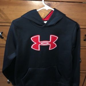 Under Armour boys loose fit sweatshirt.  XL. EUC